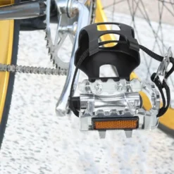 Unique Bargains Bicycle Pedals 1/2'' Spindle Platform With Toe Clips Fixed Foot Strap Cycling Parts Black Silver Tone 1 Pair 7 Unique Bargains Bicycle Pedals 1/2'' Spindle Platform With Toe Clips Fixed Foot Strap Cycling Parts Black Silver Tone 1 Pair -Outdoor Sports Series GUEST 40e12589 ed64 4e83 b643 909575922949