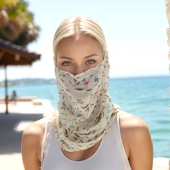 Unique Bargains Ditsy Floral Print Earloop Neck Gaiter 1 Pc