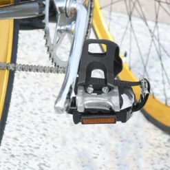 Unique Bargains Bicycle Pedals 12.7mm 1/2'' Spindle Platform With Toe Clips Fixed Foot Strap Cycling Parts Black Silver Tone 1 Pair -Outdoor Sports Series GUEST 7341aee9 ae50 436f 93e3 f73c0c99cb45